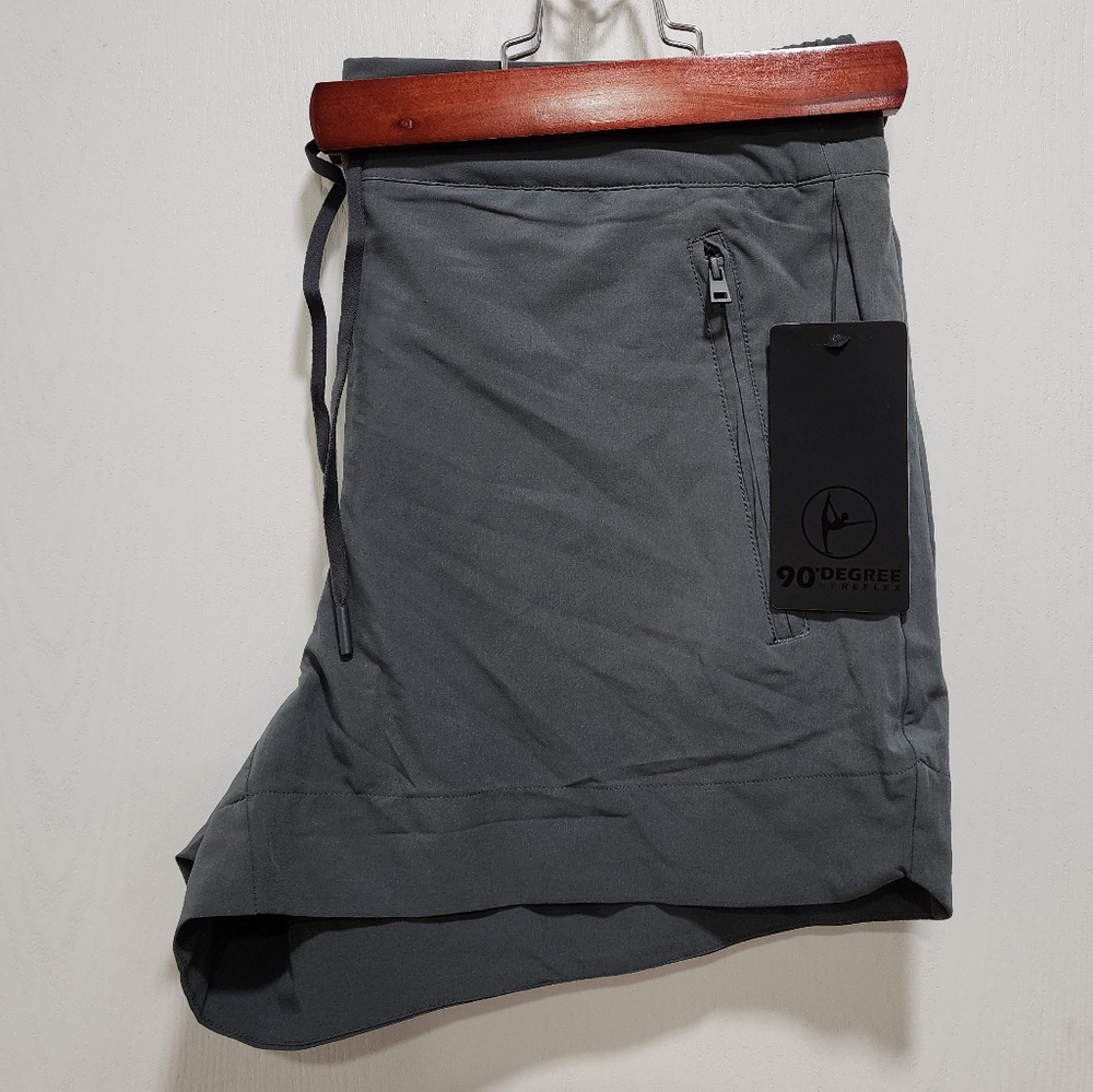 NWT 90 DEGREE BY REFLEX - ATHLETIC SHORTS
